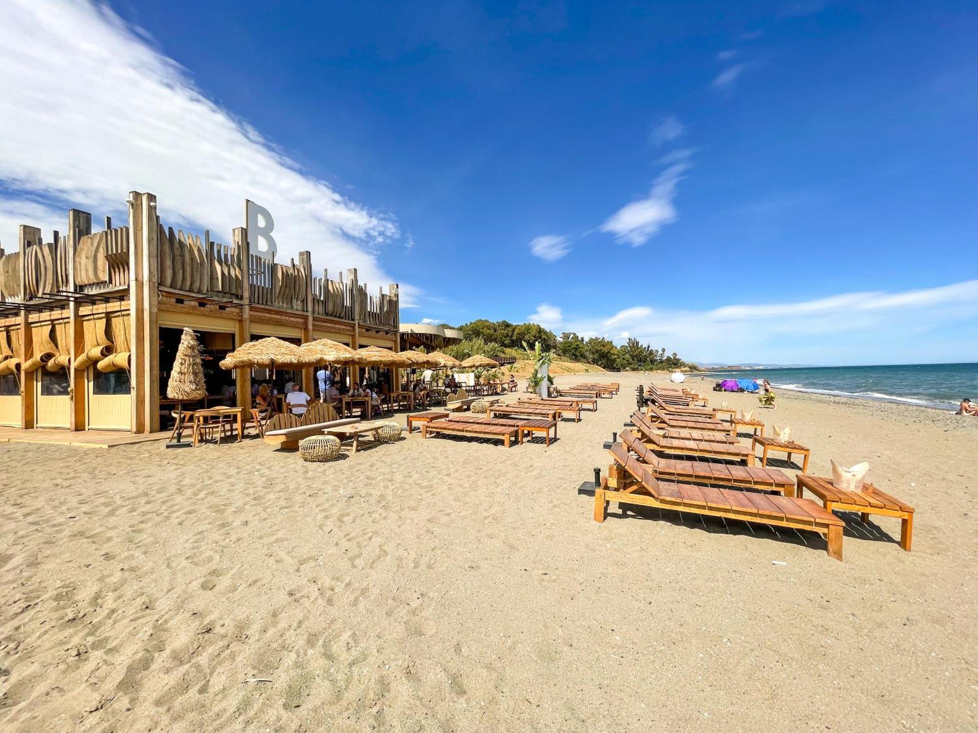 Modern Apartment With Terrace - 2 Min From The Beach Эстепона Экстерьер фото